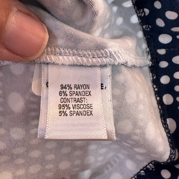 ST. JOHN Dotted 3/4 Sleeves Top (T3) - Picture 3 of 7